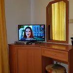 Riviera Complex 6 Hotel *