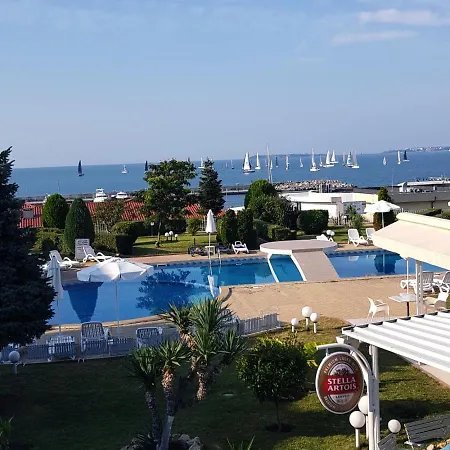 Riviera Complex 6 Отель