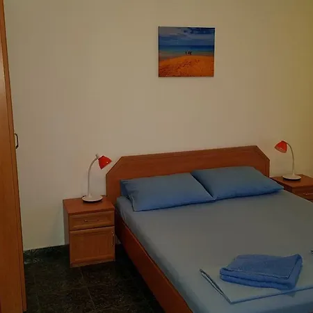 Riviera Complex 6