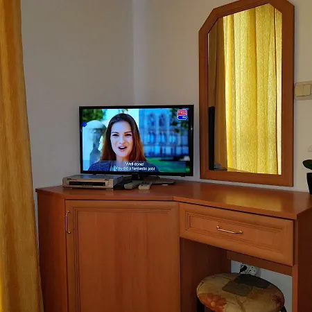 Riviera Complex 6 Hotell *