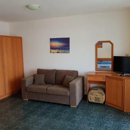 Riviera Complex 6 Отель Свети-Влас