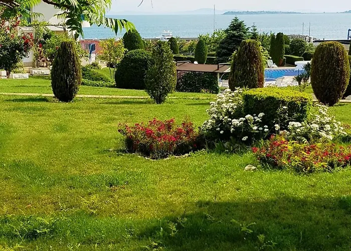 комплекс ривиера 6 *