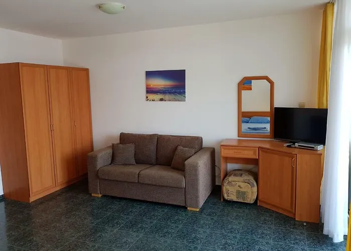 комплекс ривиера 6 Хотел Свети Влас